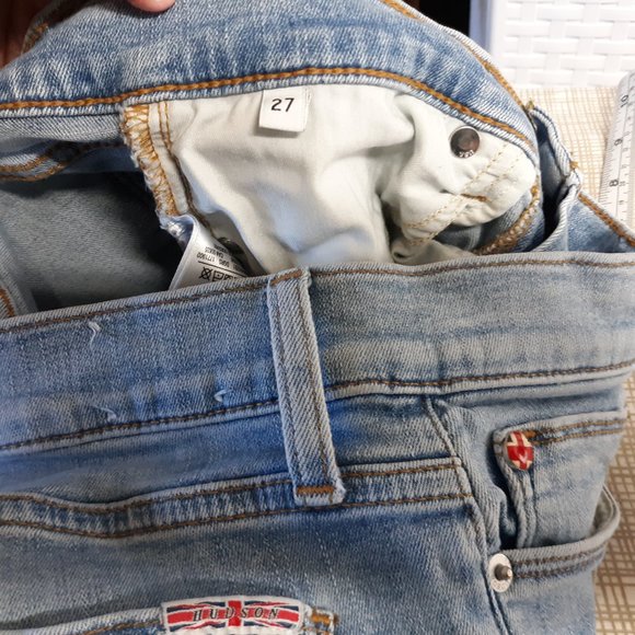 Hudson Women's Natalie Super Skinny Jeans Size 27 Distressed Raw Hem Light Wash - Picture 9 of 16